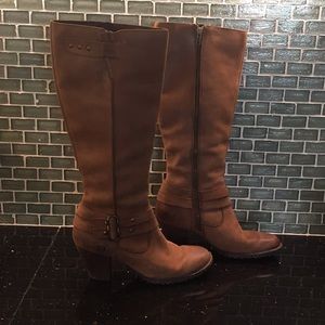 Born brown leather heeled  boots